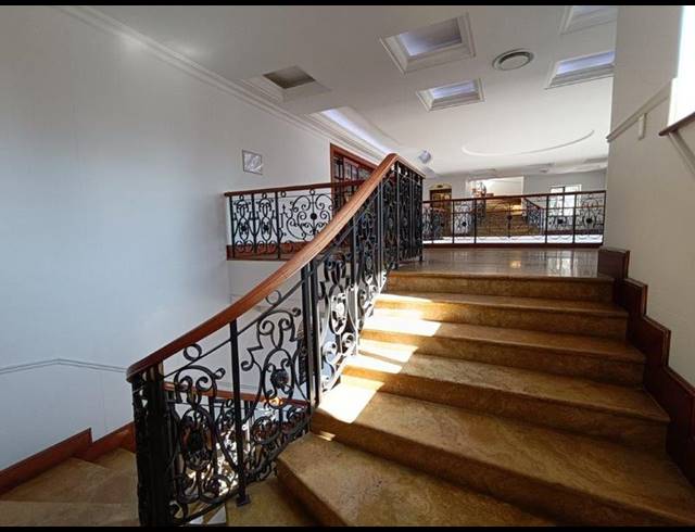 BUSINESS PROPERTY TO RENT IN BRYANSTON